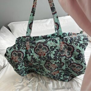 Vera Bradley duffle bag XL